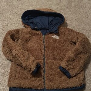 The North Face Dark Blue or tan Kids Puffer Jacket boys size 10 reversible